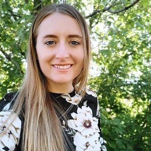 Meet your Posher, Tiffany